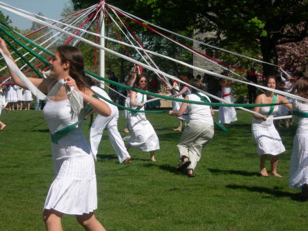 Maypole+dance